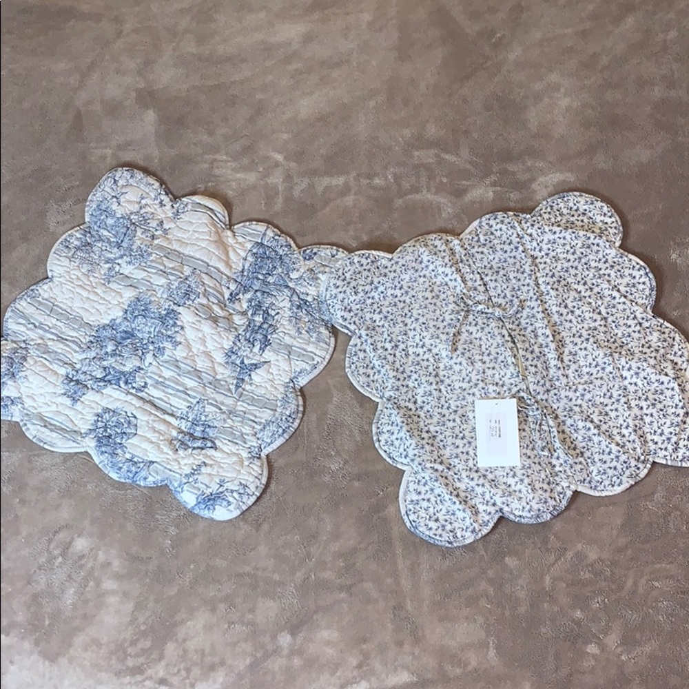 NEW 2 Marinette France Pillow Shams (42 X 42 cm)